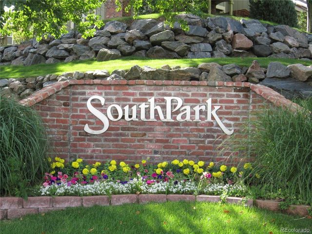 2892 W Long Circle B, Littleton, CO 80120