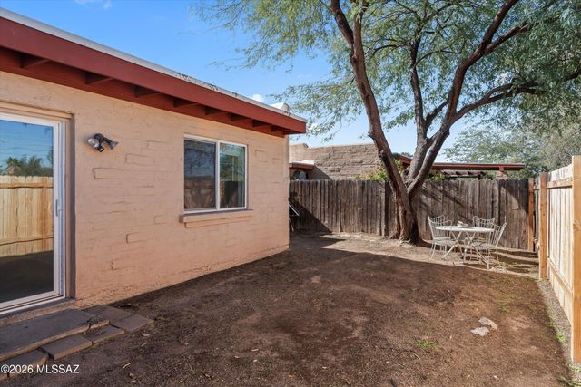 1868 W Record Street, Tucson, AZ 85705