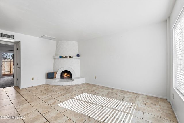 1868 W Record Street, Tucson, AZ 85705