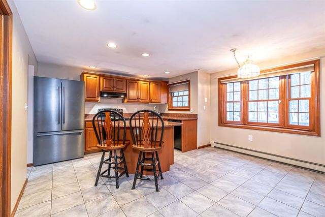 6 Abbey Road, Bow, NH 03304