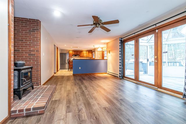 6 Abbey Road, Bow, NH 03304