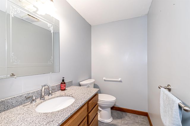 6 Abbey Road, Bow, NH 03304