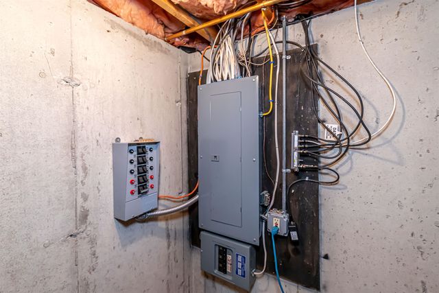 6 Abbey Road, Bow, NH 03304