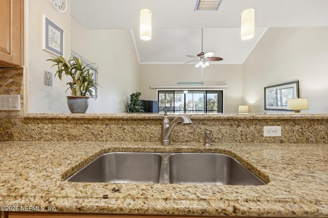 27 VILLAGE DEL LAGO Circle, St. Augustine, FL 32080