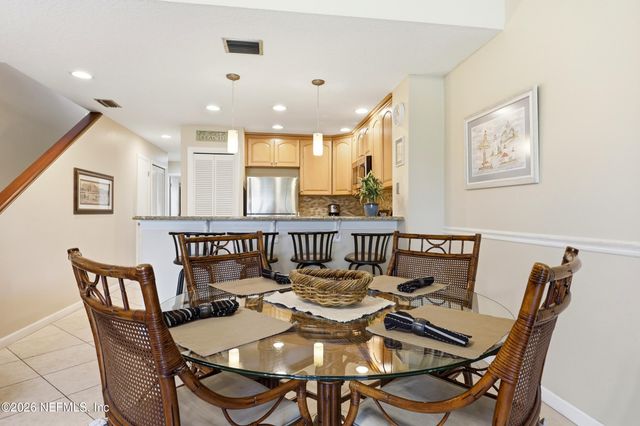 27 VILLAGE DEL LAGO Circle, St. Augustine, FL 32080