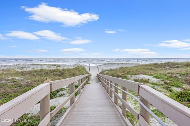 27 VILLAGE DEL LAGO Circle, St. Augustine, FL 32080