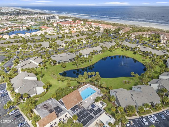 27 VILLAGE DEL LAGO Circle, St. Augustine, FL 32080