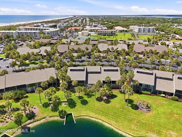 27 VILLAGE DEL LAGO Circle, St. Augustine, FL 32080