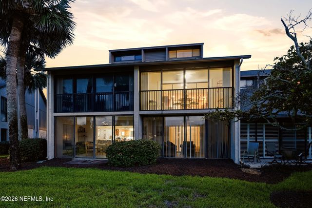 27 VILLAGE DEL LAGO Circle, St. Augustine, FL 32080