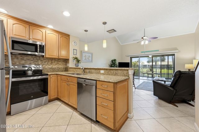 27 VILLAGE DEL LAGO Circle, St. Augustine, FL 32080