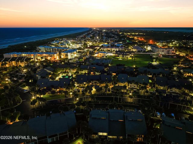27 VILLAGE DEL LAGO Circle, St. Augustine, FL 32080