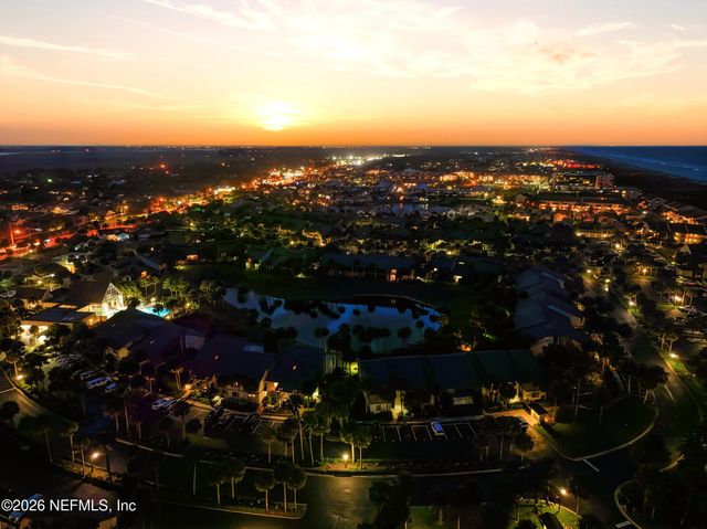 27 VILLAGE DEL LAGO Circle, St. Augustine, FL 32080
