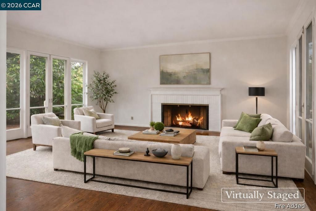 Image 12 of property listing at 204 El Camino Real, Berkeley, CA 94705