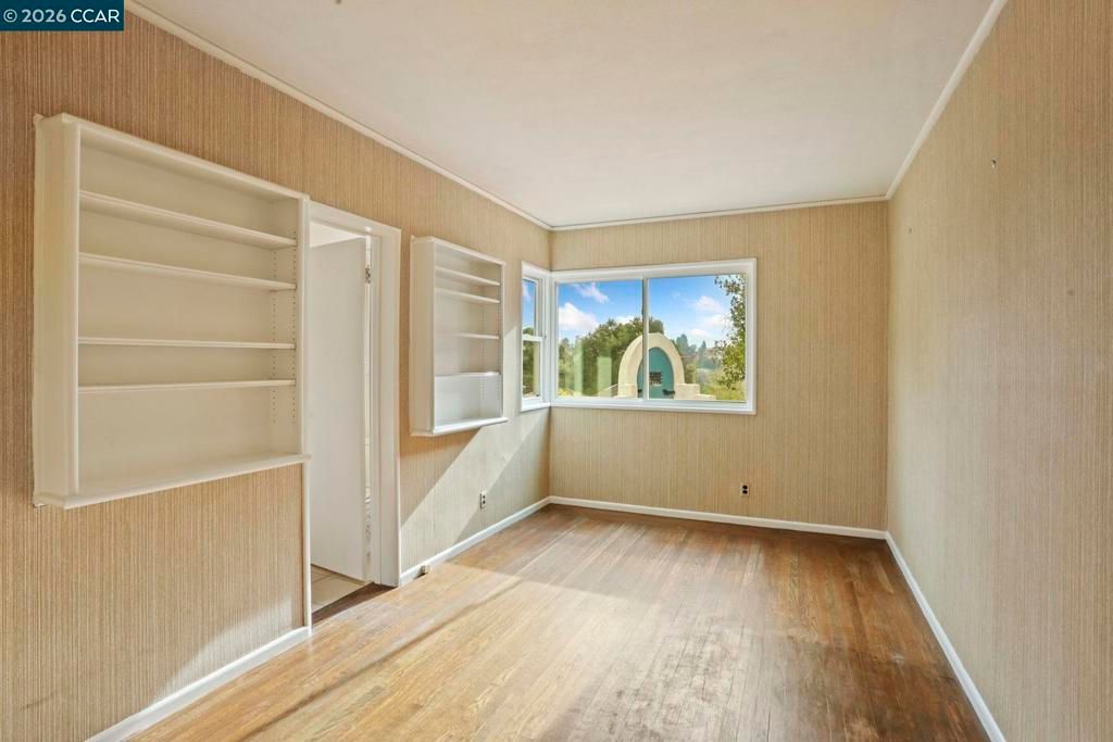 Image 25 of property listing at 204 El Camino Real, Berkeley, CA 94705