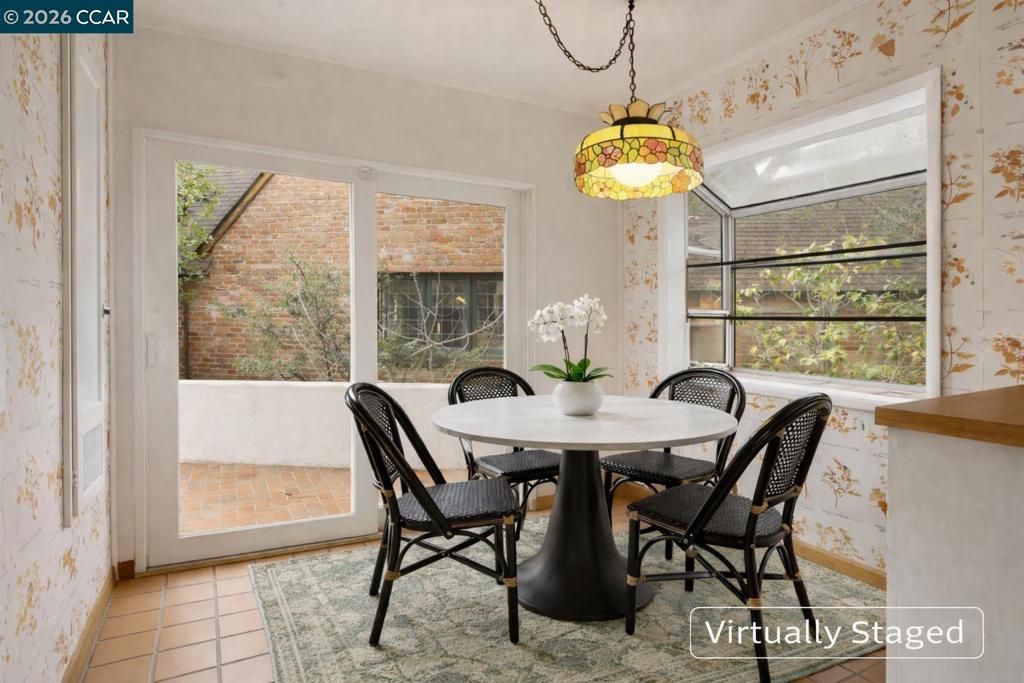 Image 31 of property listing at 204 El Camino Real, Berkeley, CA 94705