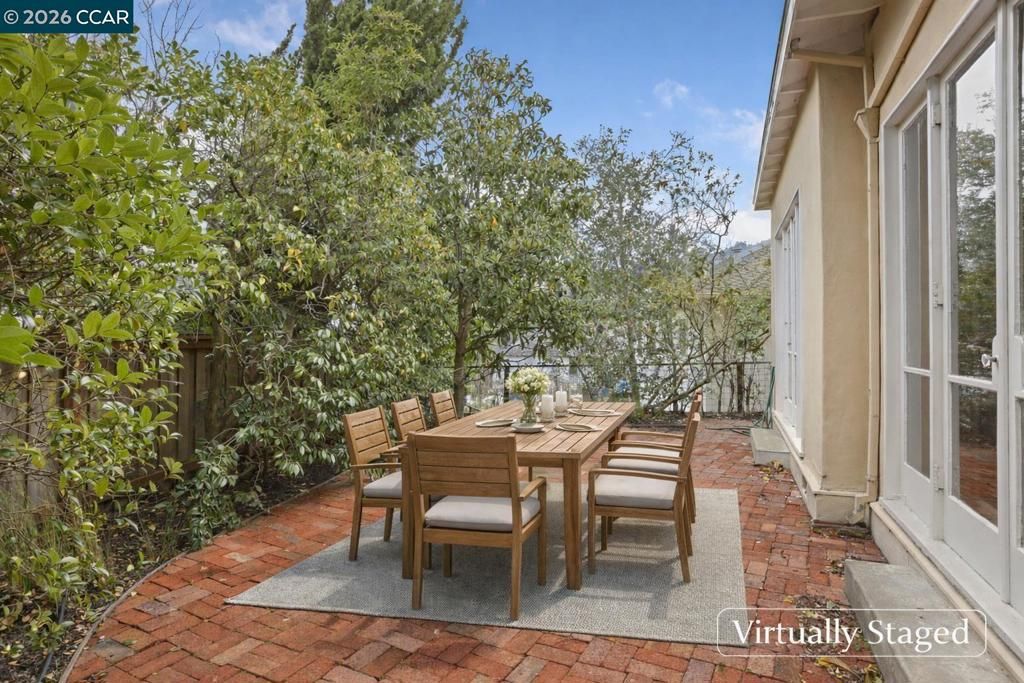 Image 43 of property listing at 204 El Camino Real, Berkeley, CA 94705