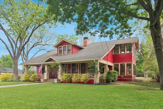 309 E Marvin Avenue, Waxahachie, TX 75165