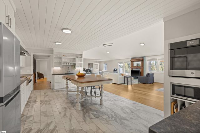 4 Windfield Road, Greenville, SC 29607