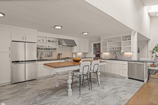 4 Windfield Road, Greenville, SC 29607