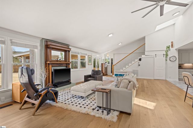 4 Windfield Road, Greenville, SC 29607