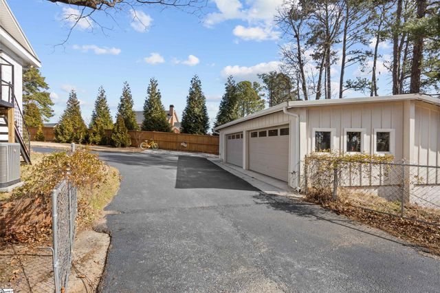 4 Windfield Road, Greenville, SC 29607