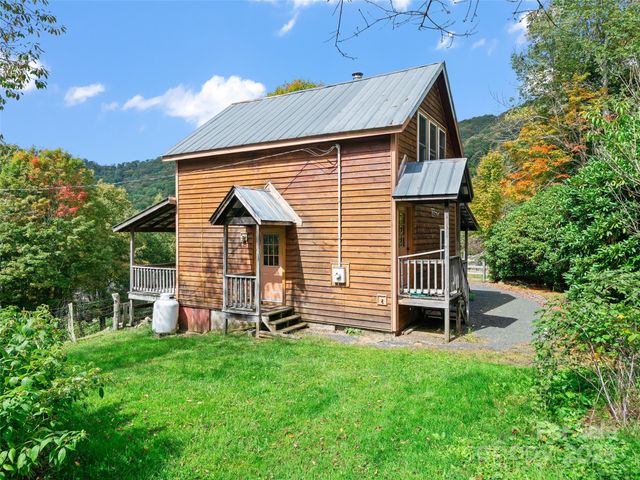 1992 Green Creek Road, Bakersville, NC 28705