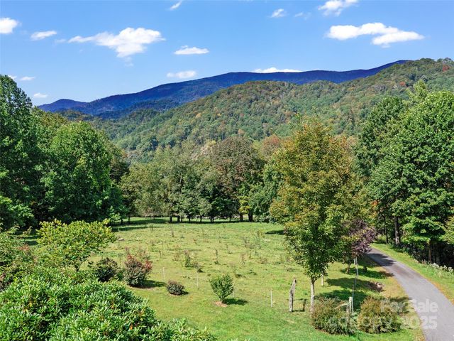 1992 Green Creek Road, Bakersville, NC 28705