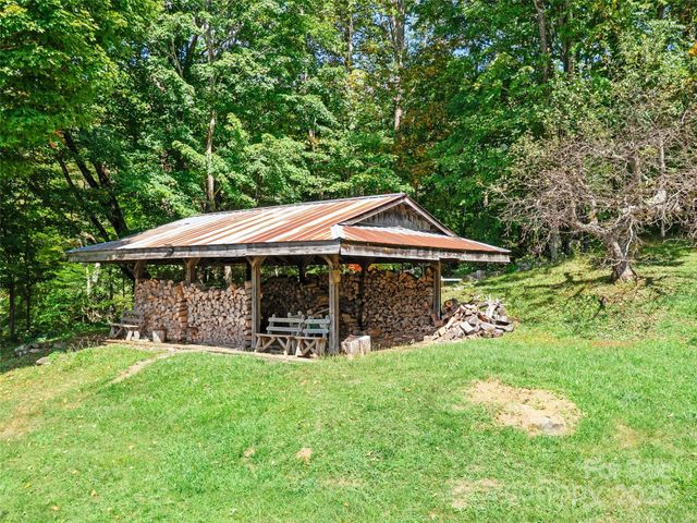 1992 Green Creek Road, Bakersville, NC 28705