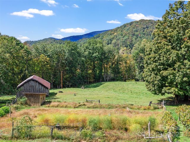 1992 Green Creek Road, Bakersville, NC 28705