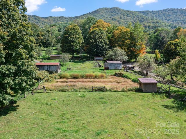 1992 Green Creek Road, Bakersville, NC 28705