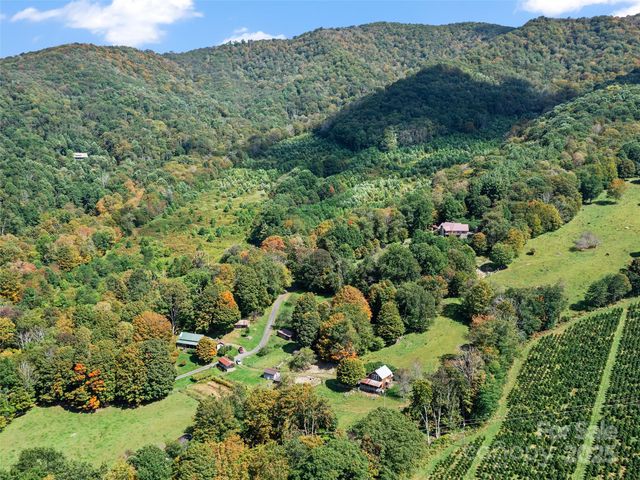 1992 Green Creek Road, Bakersville, NC 28705