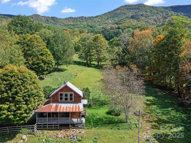 1992 Green Creek Road, Bakersville, NC 28705