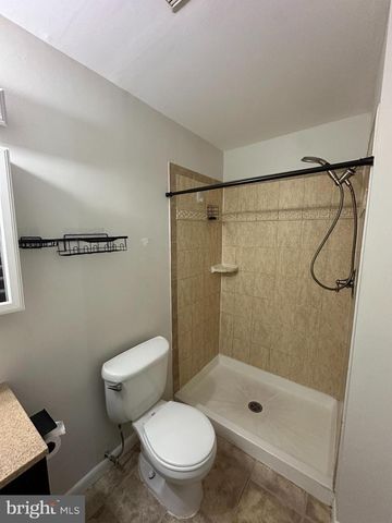 7 DRUMCASTLE CT, Germantown, MD 20876