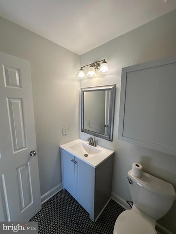 7 DRUMCASTLE CT, Germantown, MD 20876