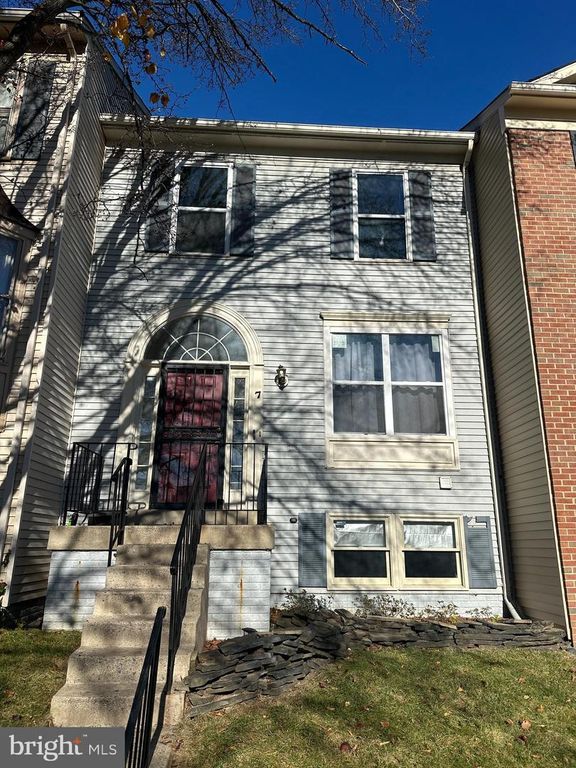 7 DRUMCASTLE CT, Germantown, MD 20876