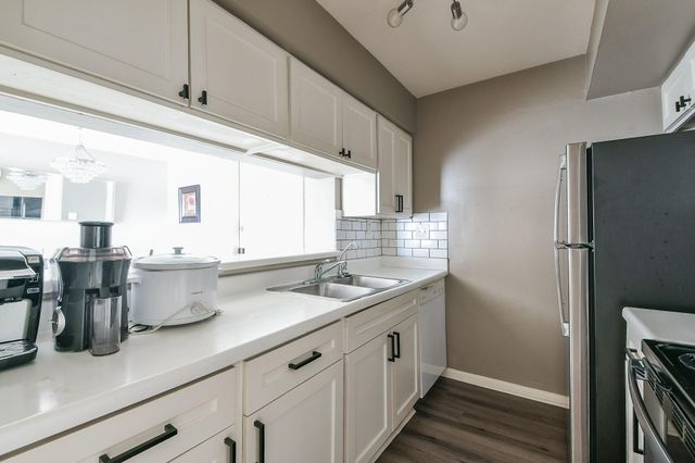 8529 Hearth Drive 25, Houston, TX 77054