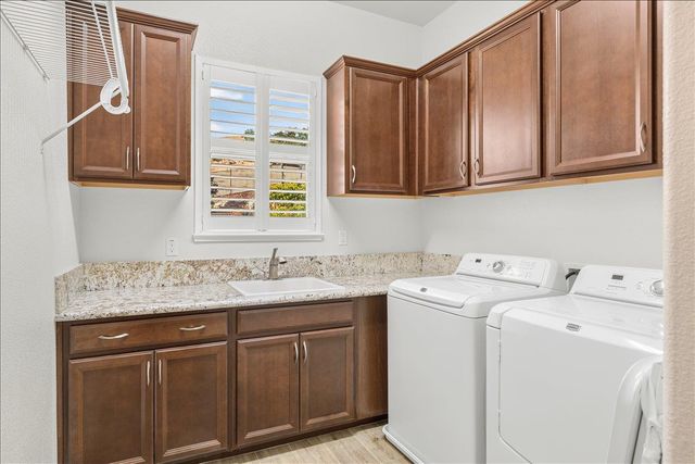 1261 Cornerstone Dr, El Dorado Hills, CA 95762