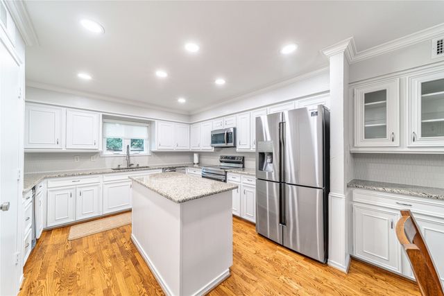 3825 Echo Brook Lane, Dallas, TX 75229