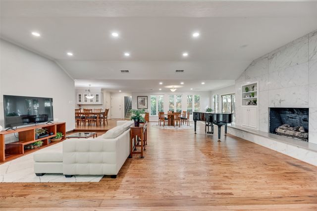 3825 Echo Brook Lane, Dallas, TX 75229