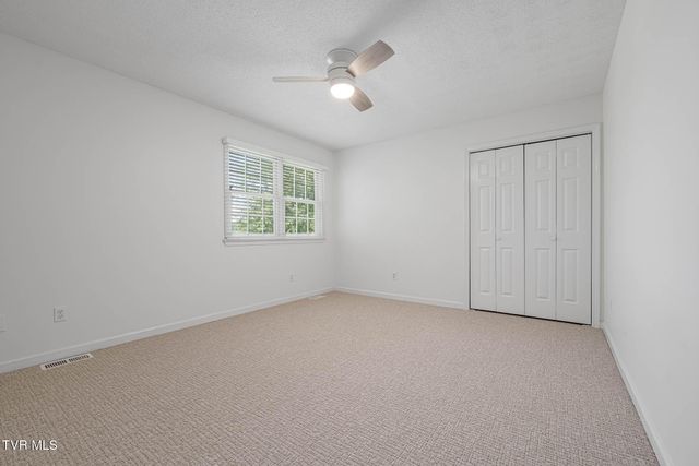 2700 Indian Ridge Road 19, Johnson City, TN 37604