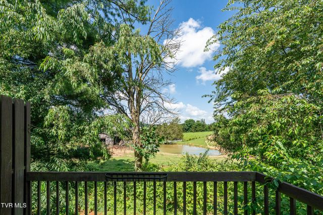 2700 Indian Ridge Road 19, Johnson City, TN 37604
