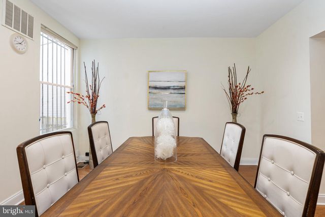 916 SHEPHERD ST NW, Washington, DC 20011