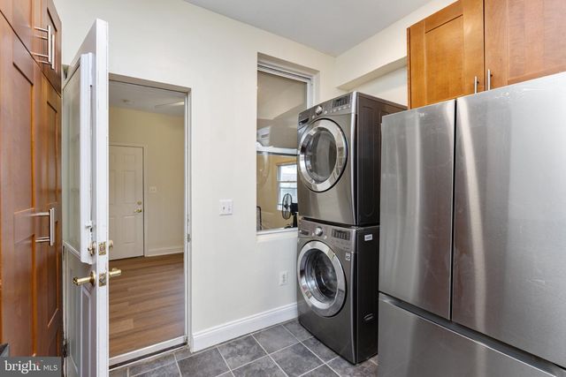 916 SHEPHERD ST NW, Washington, DC 20011