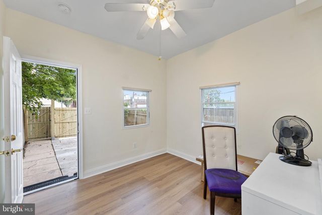 916 SHEPHERD ST NW, Washington, DC 20011