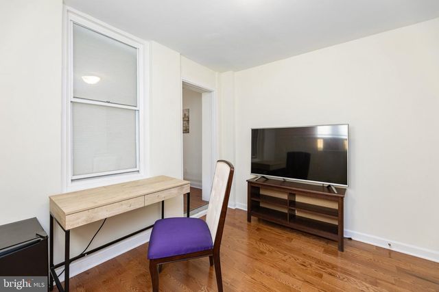 916 SHEPHERD ST NW, Washington, DC 20011