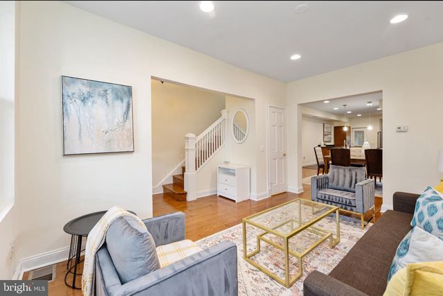 916 SHEPHERD ST NW, Washington, DC 20011