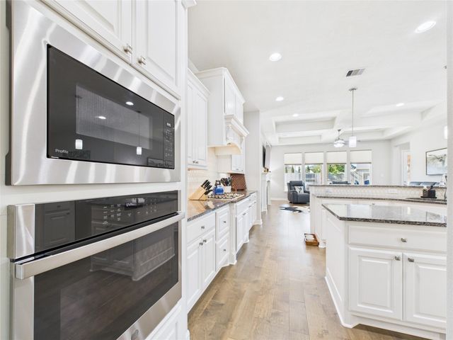 14115 Dunsmore Landing Drive, Houston, TX 77059