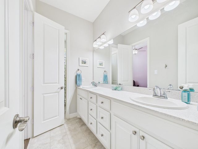 14115 Dunsmore Landing Drive, Houston, TX 77059
