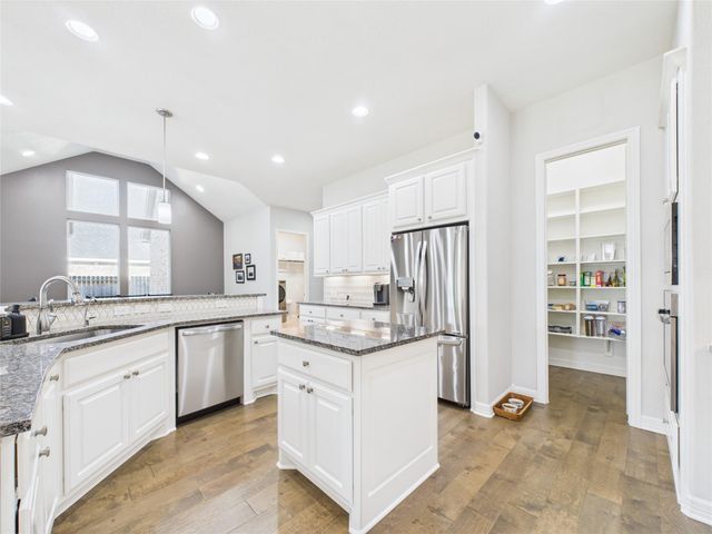 14115 Dunsmore Landing Drive, Houston, TX 77059