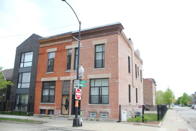 2457 W Adams Street, Chicago, IL 60612